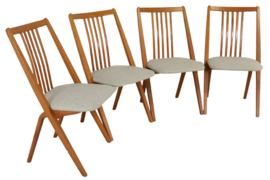 Set van 4 Zweedse eetkamerstoelen 'Hakafot'