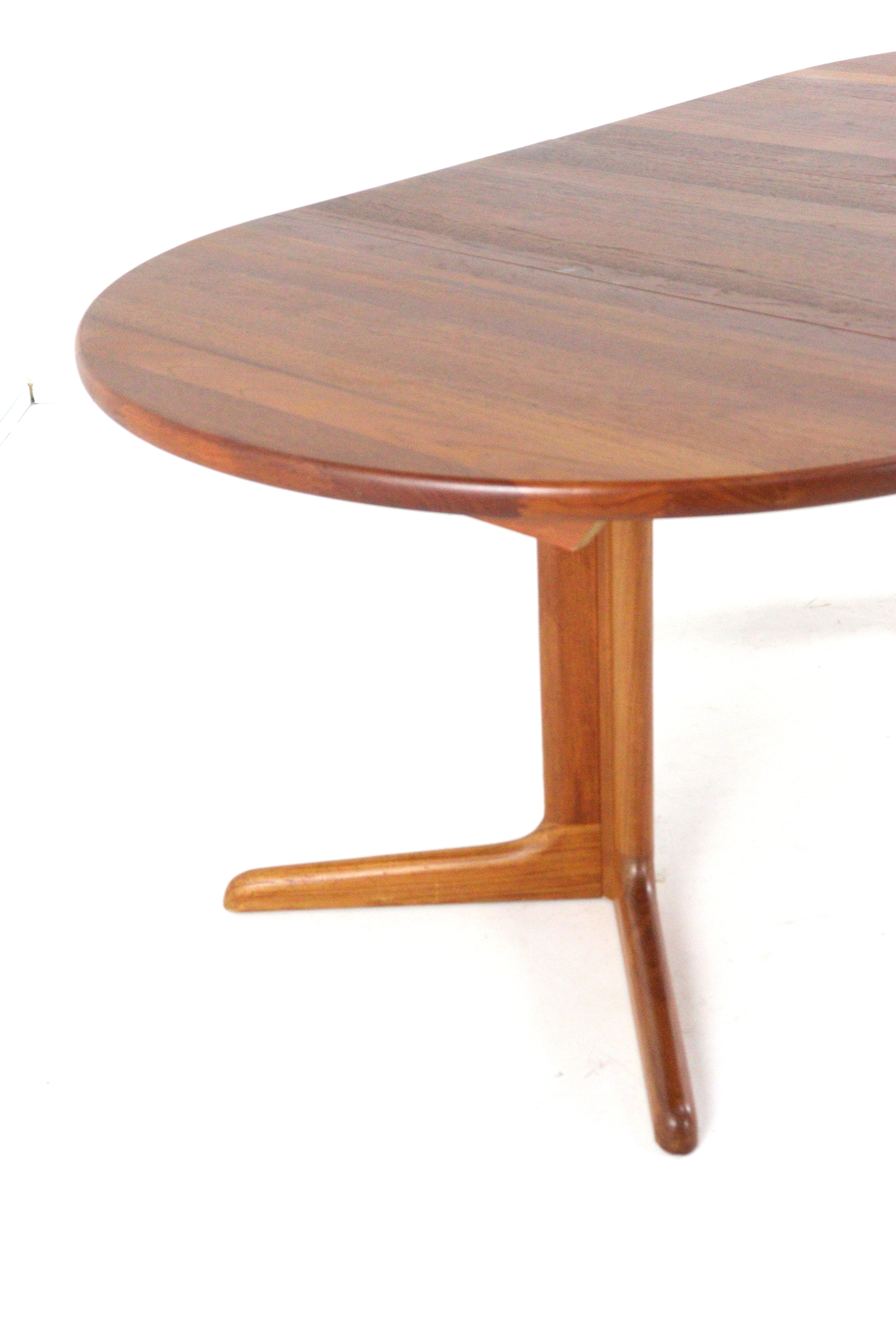 Ronde 2x verlengbare eettafel 'Krageris'