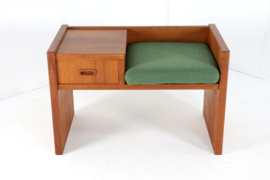 Gossip bench 'Omvra'
