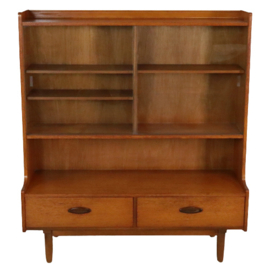 Boekenkast met glas 'Snarestone'