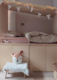 Een meisjeskamer en jongenskamer in één in deze gedeelde kinderkamer | Binnenkijken