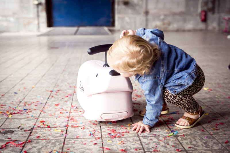 Vakantie Musthaves: Bontoy Traveller: handbagage koffer en loopdier in één