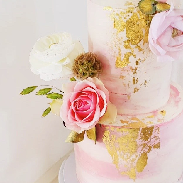 De verjaardagstaart voor de eerste verjaardag van Alina | Een taarttopper met naam en leeftijd