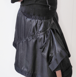 "Otrere" moulage skirt