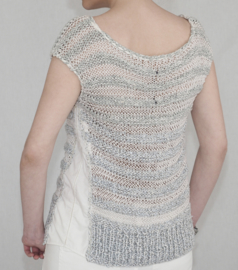 "Apriate" handknit top