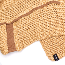 "Scheat" hand knit cowl