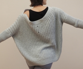 "Iphito" handknit sweater