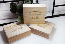 Houten doosje met los deksel - gegraveerd