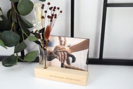 Fotohouder MEDIUM met houten fotokaart en droogbloemen