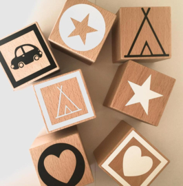 Figuurblokken van hout met ster, hart, tipi of auto (diverse kleuren)