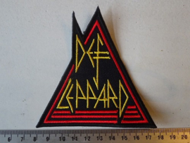 DEF LEPPARD - RED/YELLOW TRIANGLE