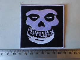 MISFITS - WHITE SKULL LOGO