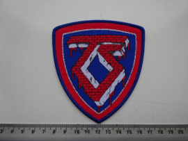 TWISTED SISTER - BLOODY ROCK LOGO ( BLUE BORDER ) WOVEN