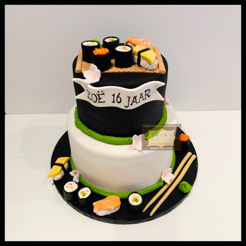 Wonderbaarlijk Sushi taart 16 personen (Vulling taart : Aardbeienbavaroise,Jam CI-88