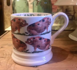 Half pint mug Oxfordshire Sandy and Black