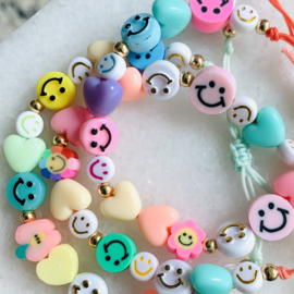 Happy Smile Macrame Candy armband