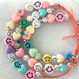 Happy Smile Macrame Candy armband