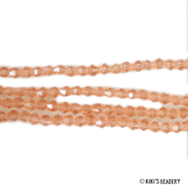 ca. 118 stuks bicone glaskralen zalm roze 4mm
