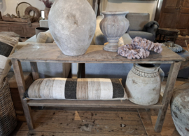 Sidetable Bali