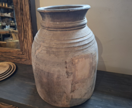 Nepalese pot