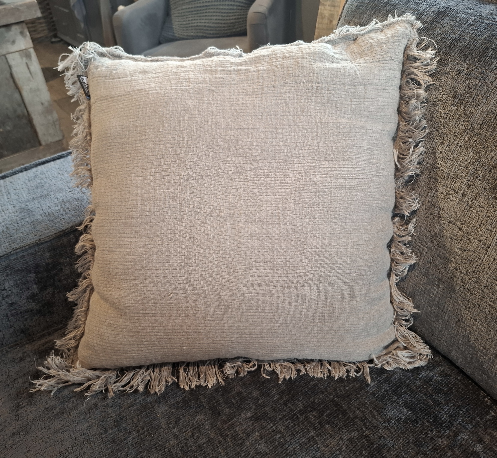 Sierkussen Louise taupe
