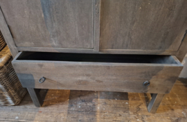 Unieke houten kast