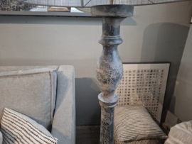 Staande lamp met linnen kap