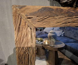 Spiegel met houten rand