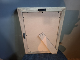 Spiegel met houten rand