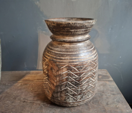 Nepal pot met gravure