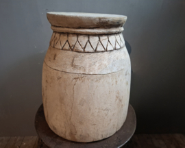 Nepalese pot