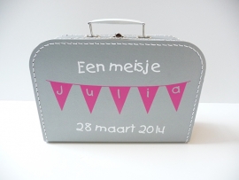 Koffertje met naam geboren slinger meisje