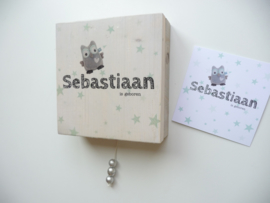 Muziekdoosje voor Sebastiaan op basis van haar geboortekaartje