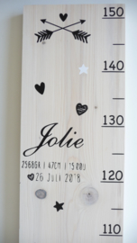 Persoonlijk cadeau babykamer met naam groeimeter van geboortekaartje