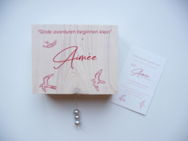 Muziekdoosje steigerhout kinderkamer van  geboortekaartje kraamkado