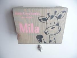 Muziekdoosje van geboortekaartje Mila