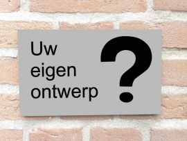 Voordeur naambord gekleurd eigen ontwerp