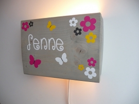 Naamcadeau lamp bloemen en vlinders