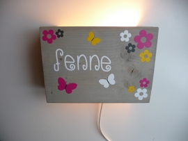 Naamcadeau lamp bloemen en vlinders