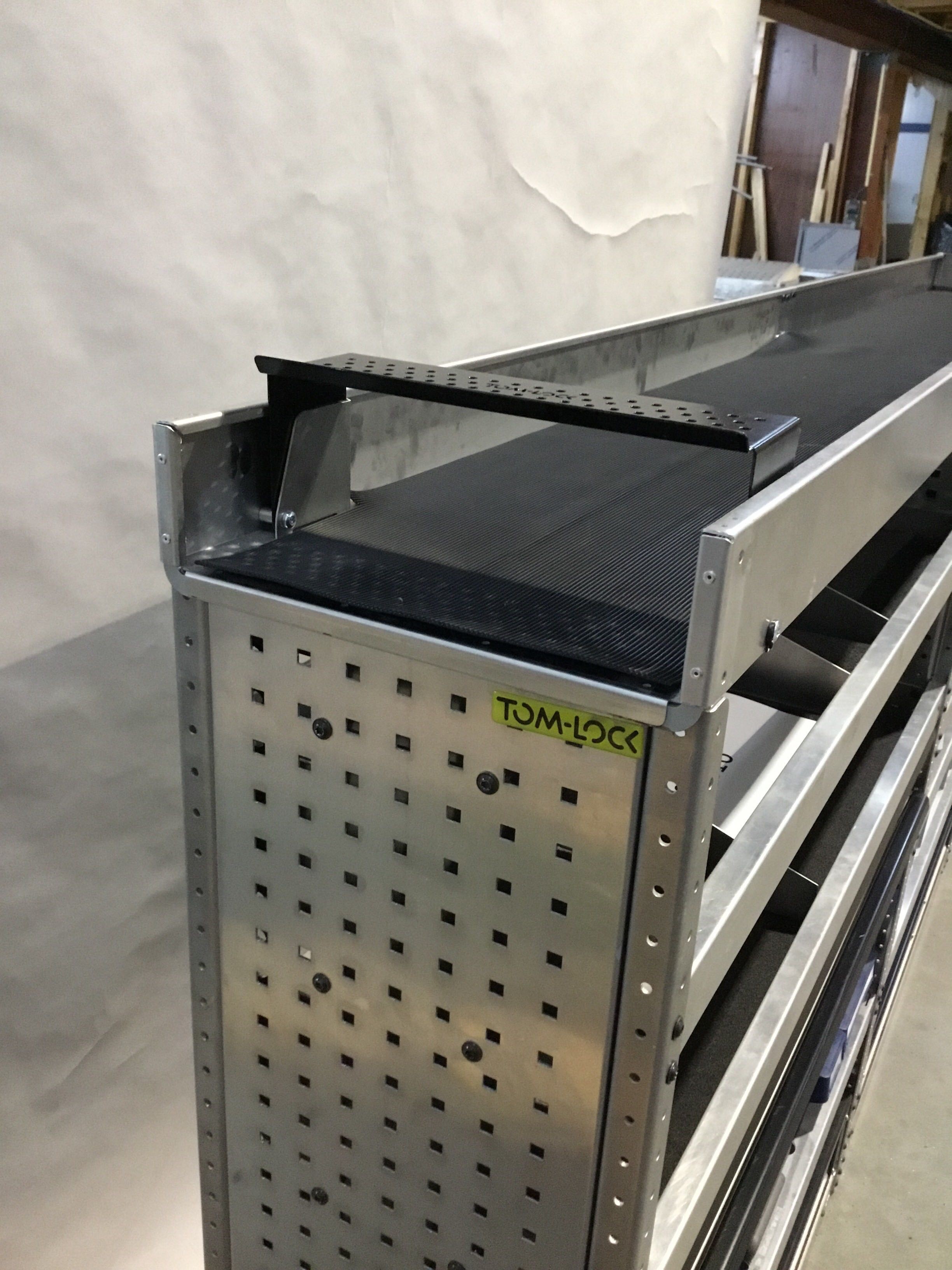 Aluminium TOM-LOCK bedrijfswagen inrichting GK-016