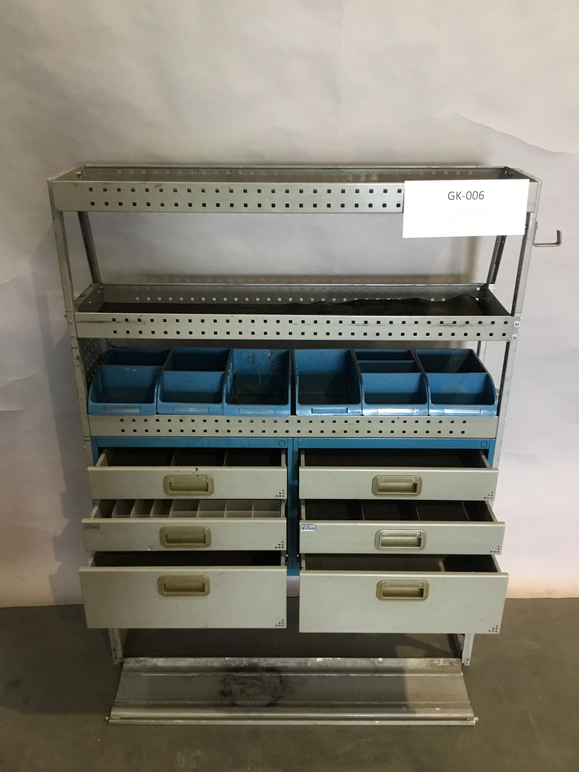 stalen bedrijfswagen inrichting GK-006