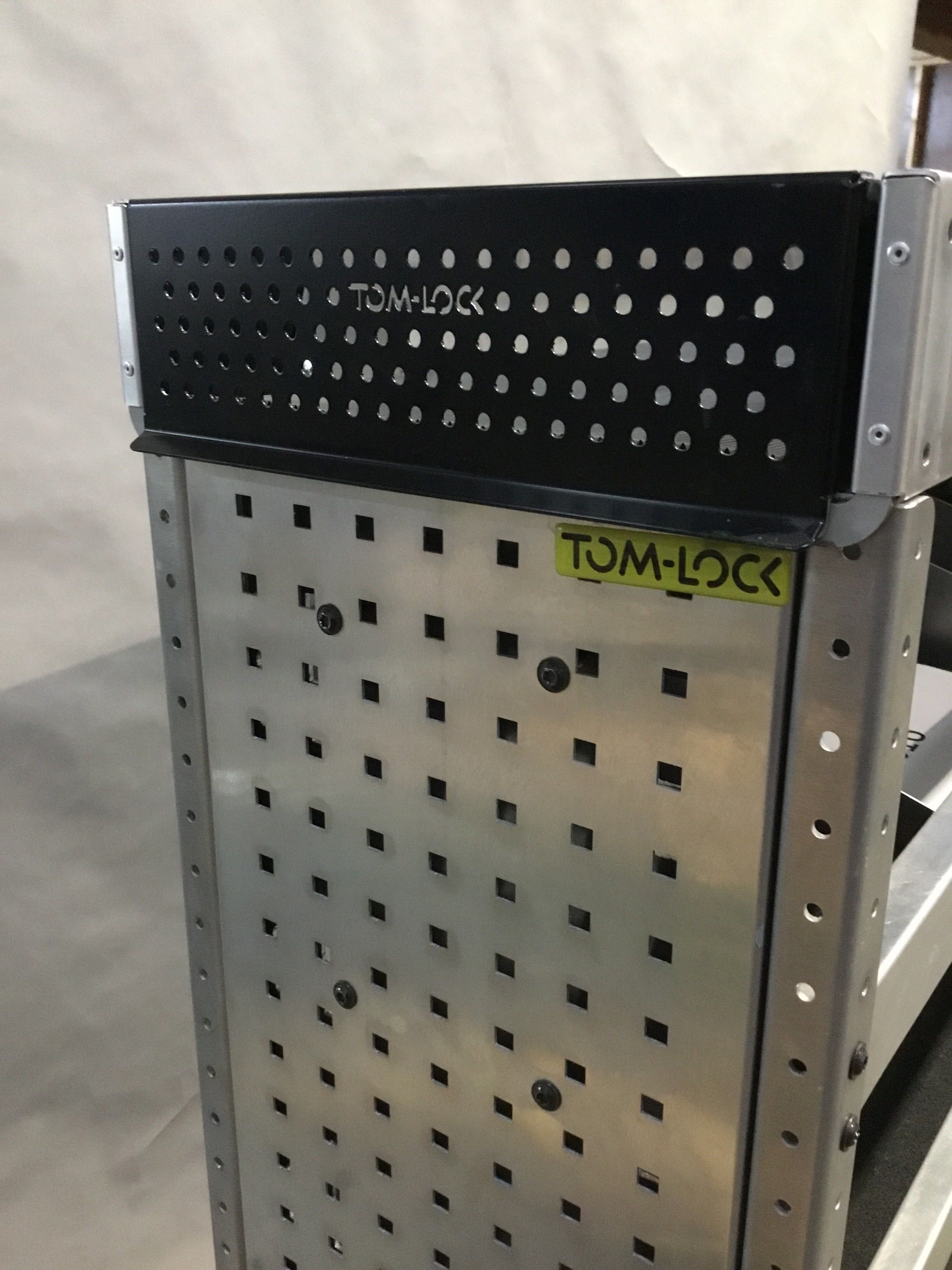 Aluminium TOM-LOCK bedrijfswagen inrichting GK-016