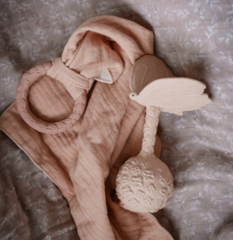 Natruba - Bijtring - Rammelaar - Vlinder - Roze