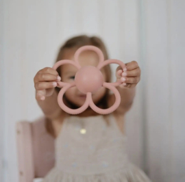 Mushie - Rammelaar en Bijtring - Daisy - Dusty Rose