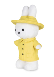 Bon Ton Toys - Nijntje staand in regenpak - Geel