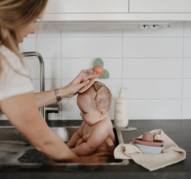 Mushie - Badborstel - Cradle Cap - Siliconen - Natural - Cambridge Blue