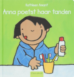 Anna poetst haar tanden