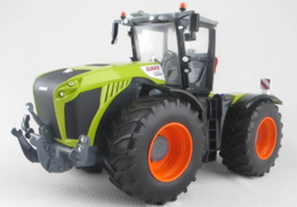 Britians 43246- Claas Xerion 5000  (1:32)