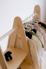 Montessori kledingrek - Naturel