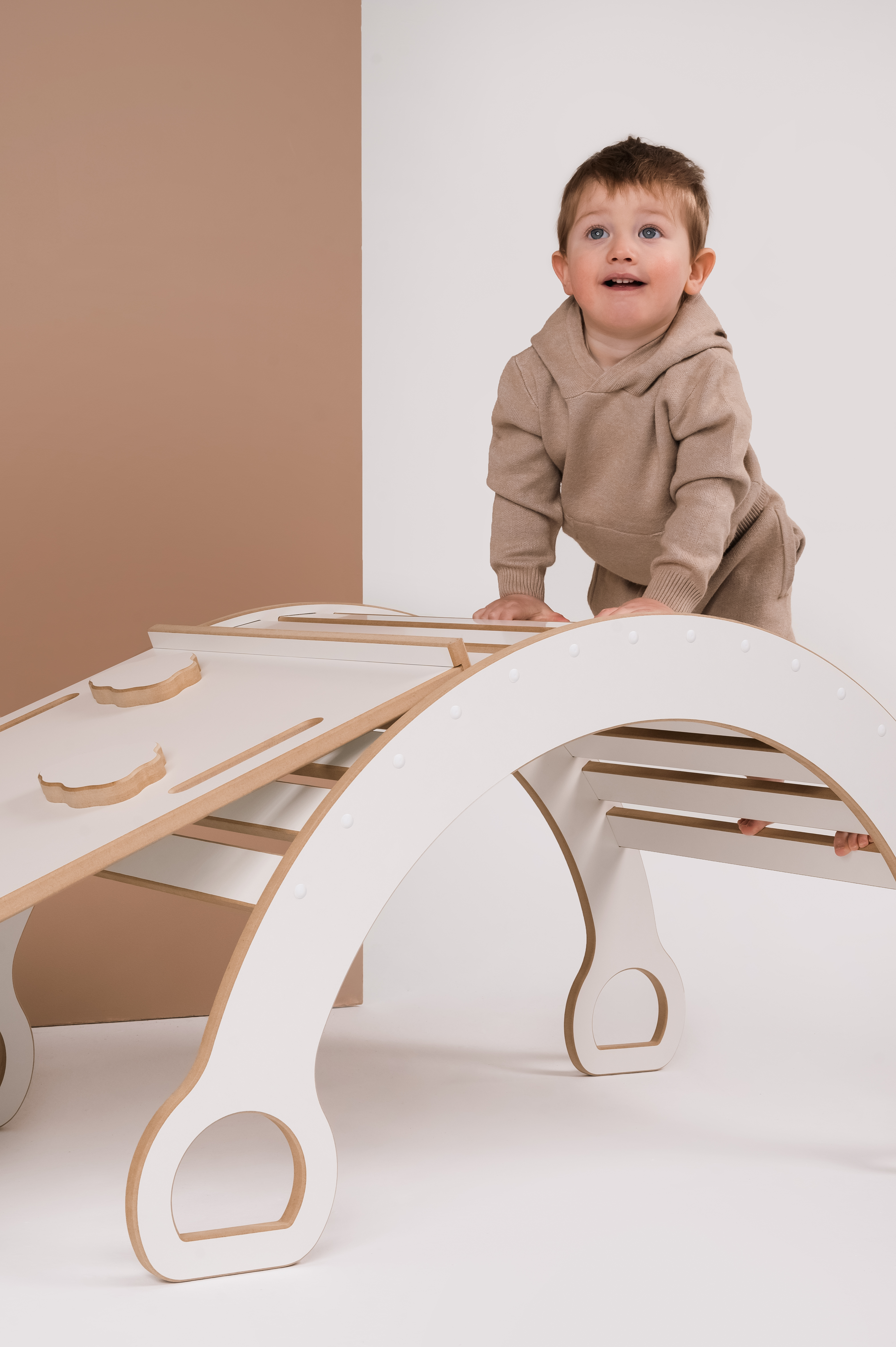 Witte 2-in-1 Montessori klimboog met Glijbaan met Wolkjes - Groot